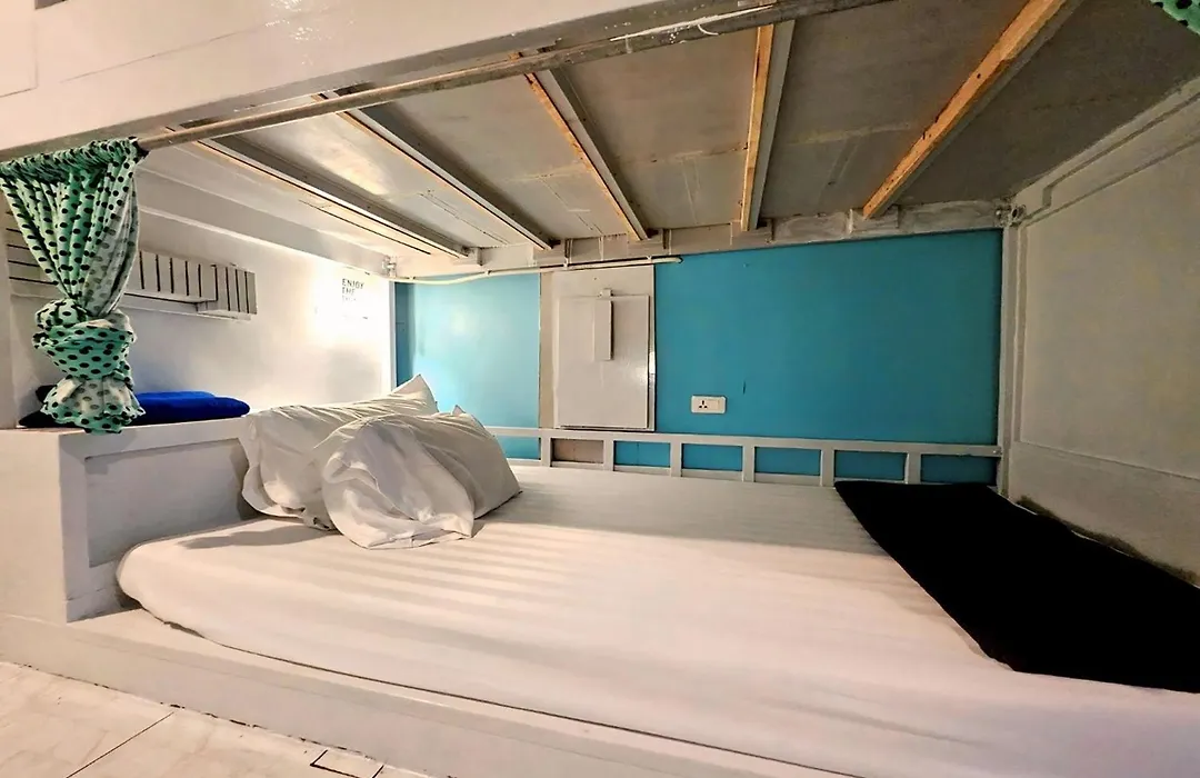 Me U Hostel-1